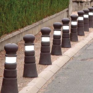 k72 bollards